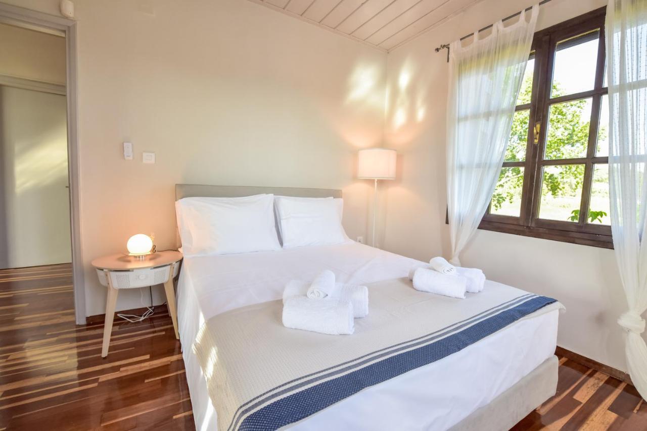 Alexandre Maison Beachfront Gialova Vacation Home Luaran gambar